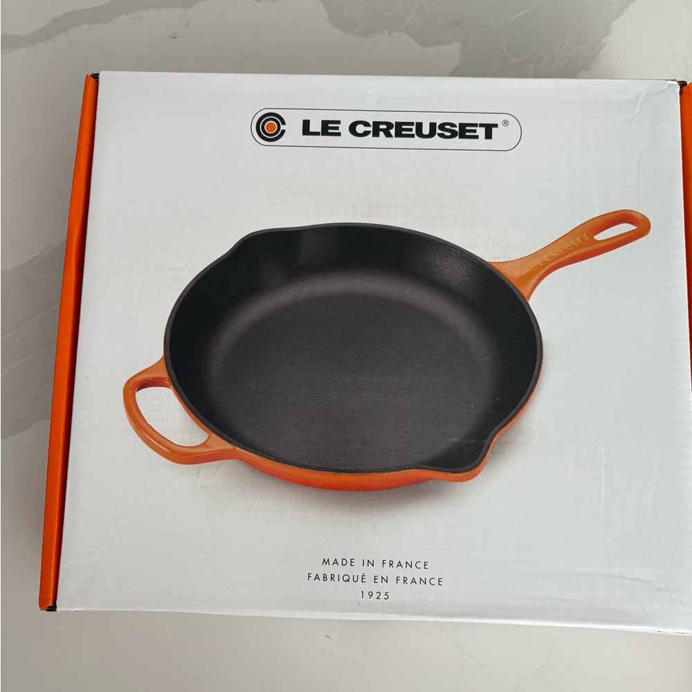 🌟 SOLD 🌟 Le Creuset WHITE Cast Iron Skillet